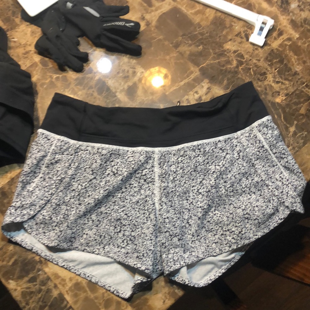 Lululemon athletic run times shorts 4inch